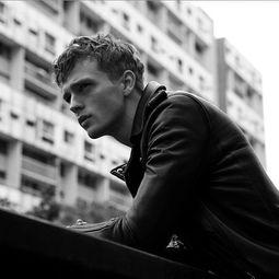 艺术欧美照片图片男士,男士艺术摄影的时尚演绎